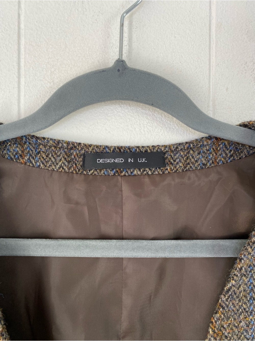 Walker and Hawkes Men's Harris Tweed Dalson Waistcoat In Clinton Brown Size 48” - Picture 3 of 14